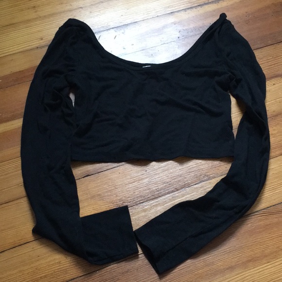 Black crop top - Picture 2 of 4